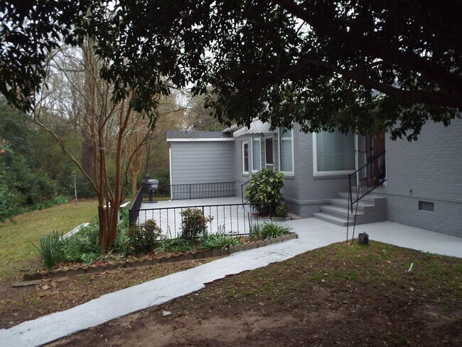 Building Photo - 3608 Gurley Dr