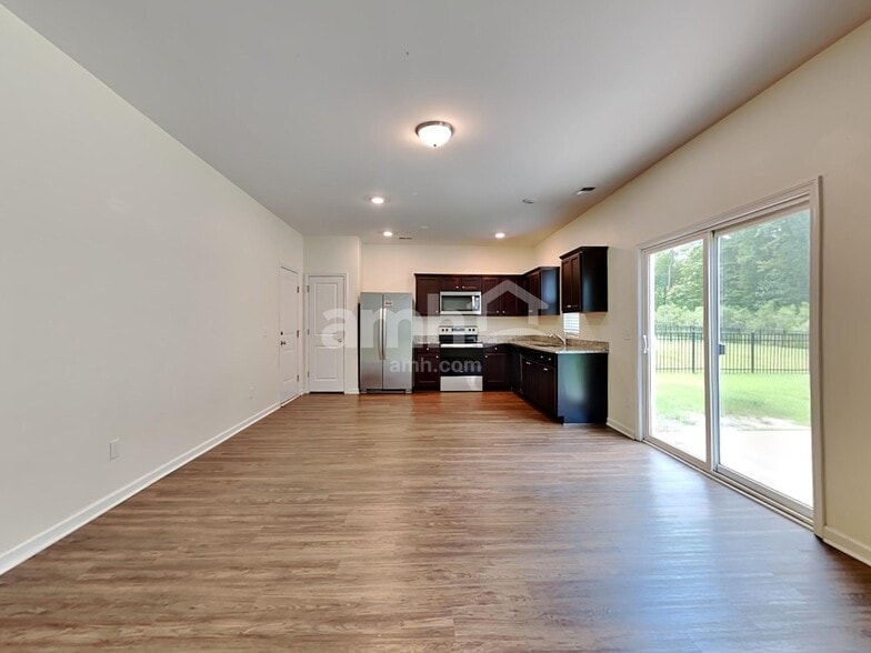 Building Photo - 174 Orion Way