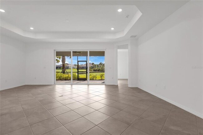 Building Photo - 15991 Sugar Hl Dr