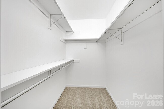 Building Photo - 804 Greenleaf Ave