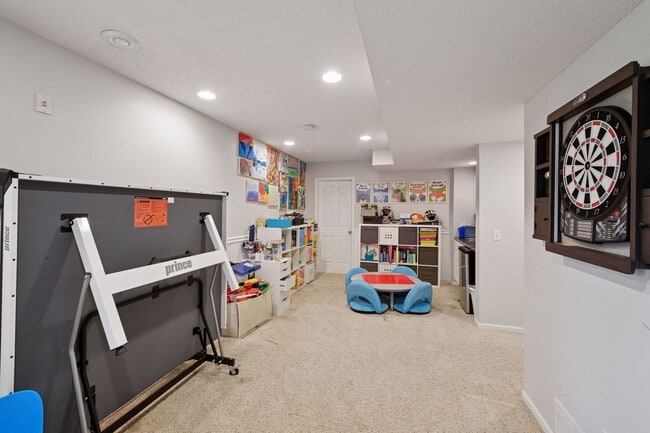 Building Photo - Chaska’s Next Showstopper
