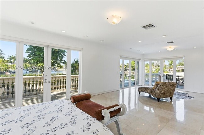 Building Photo - 1249 Biscaya Dr