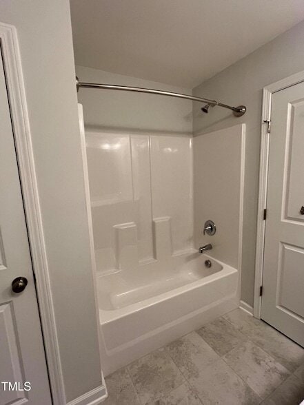 Building Photo - 1109 Little Gem Ln