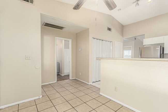 Building Photo - *FREE RENT THRU 2-28-25 FOR QUALIFIED APPL...