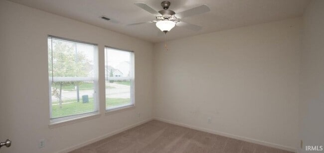 Building Photo - 2421 Fleming Dr