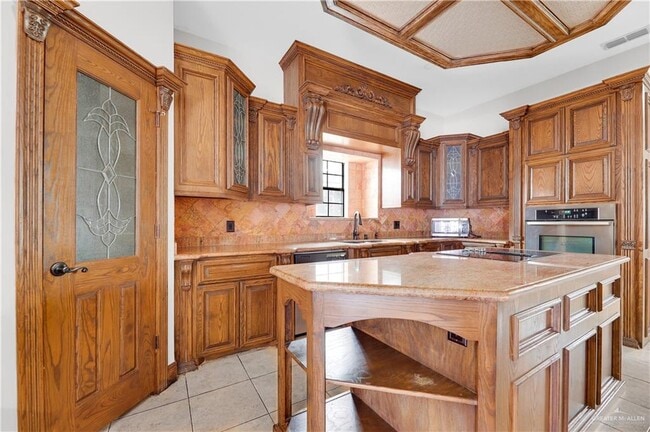 Building Photo - 32 S Cynthia St