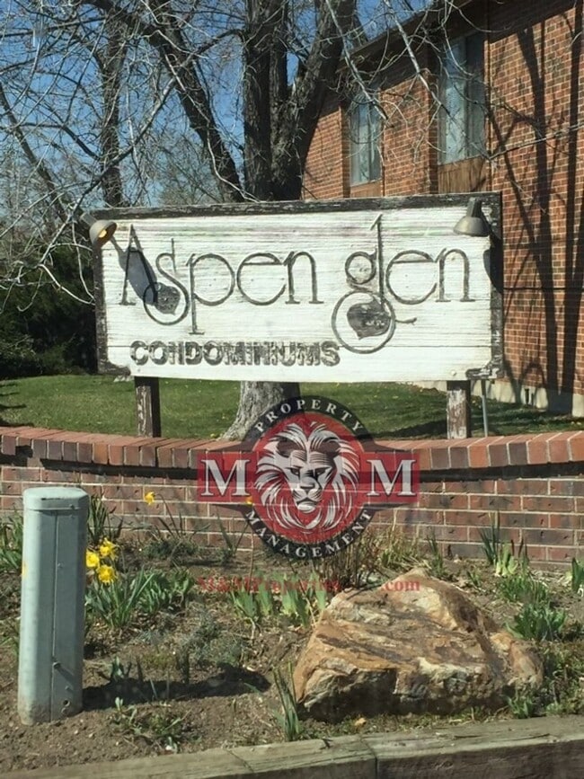 Building Photo - EARLY BIRD MOVE IN SPECIAL - LAST MONTH'S RENT FREE