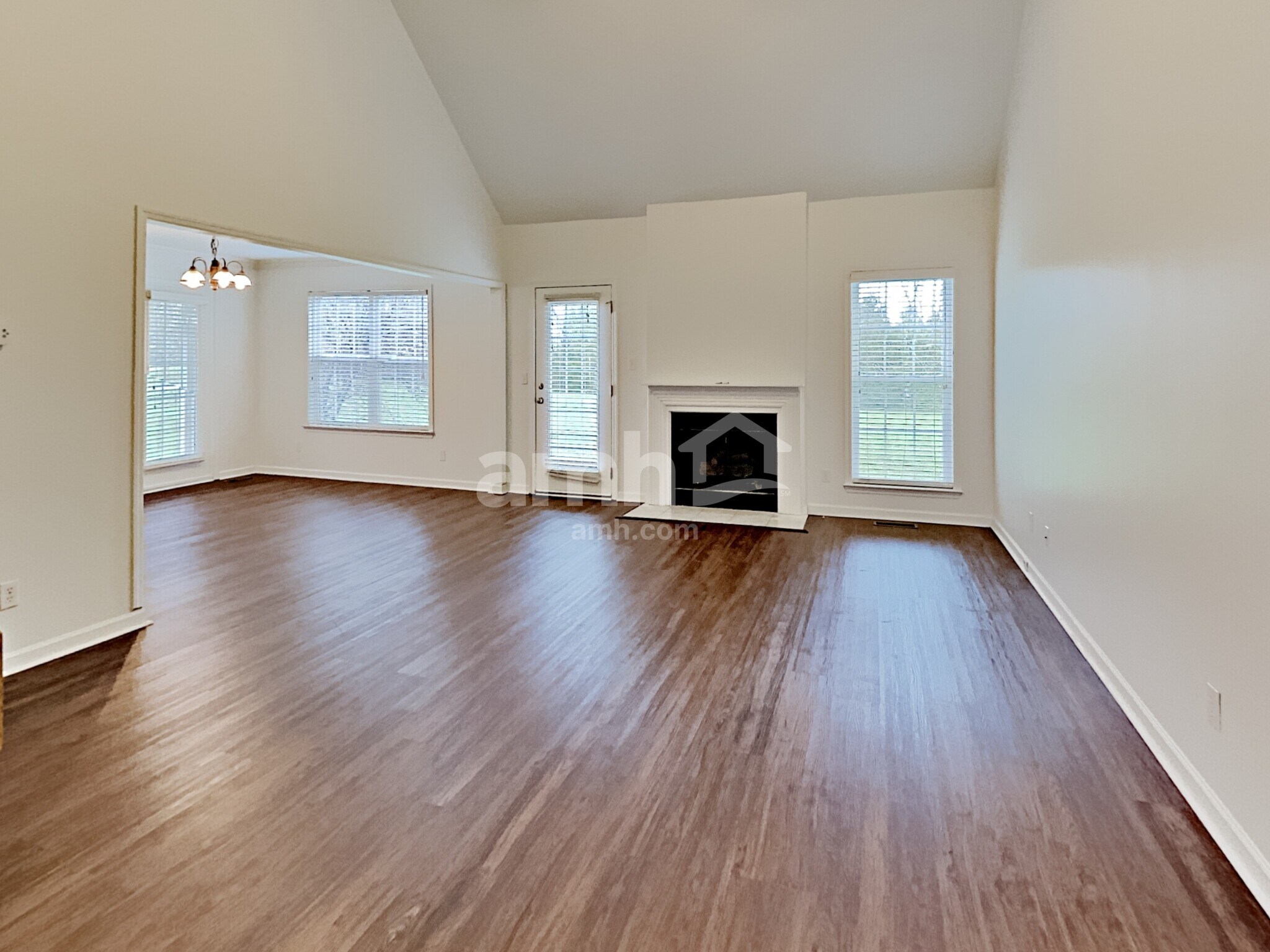 Building Photo - 1914 Amacher Dr