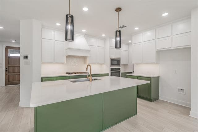 Building Photo - 13361 Hedgebrook Pl