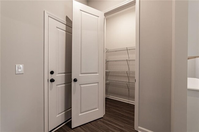 Building Photo - 107 Cedar Brk Dr