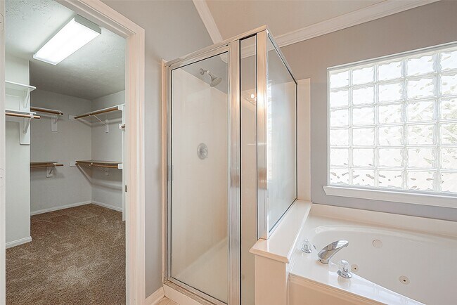 Building Photo - 13835 Desert Canyon Dr