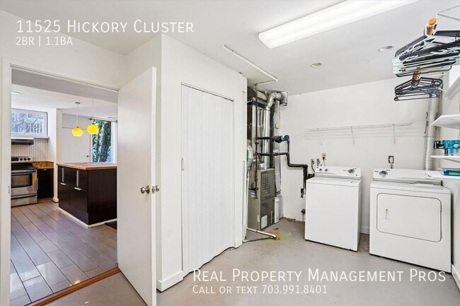 Building Photo - 11525 Hickory Cluster