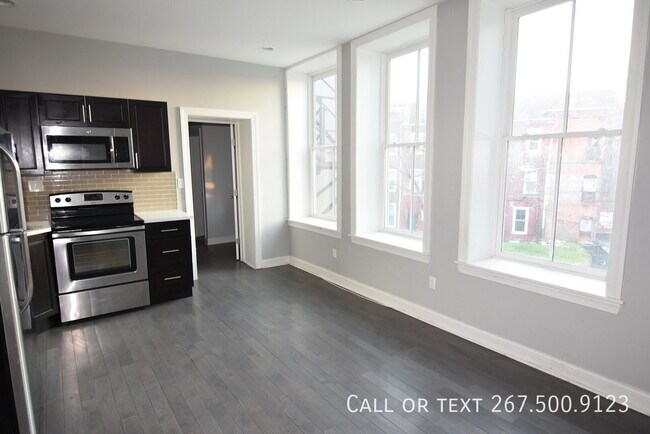 Building Photo - 4100 Parkside Ave