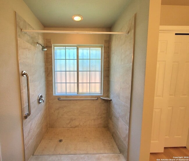 Building Photo - 203 Ardmore St