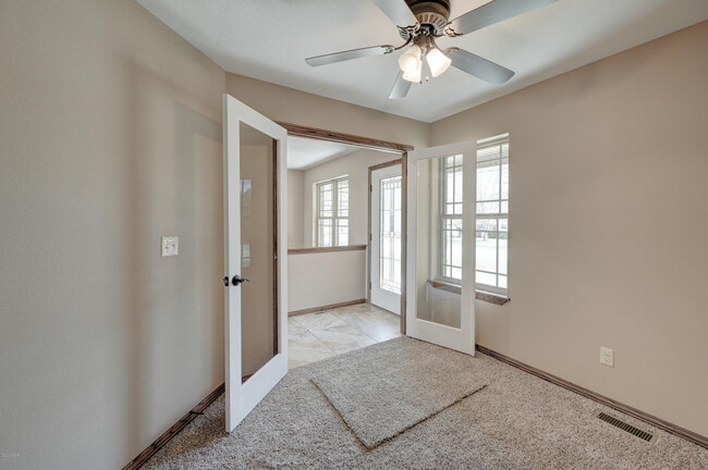 Building Photo - 117 Briarbrook Dr