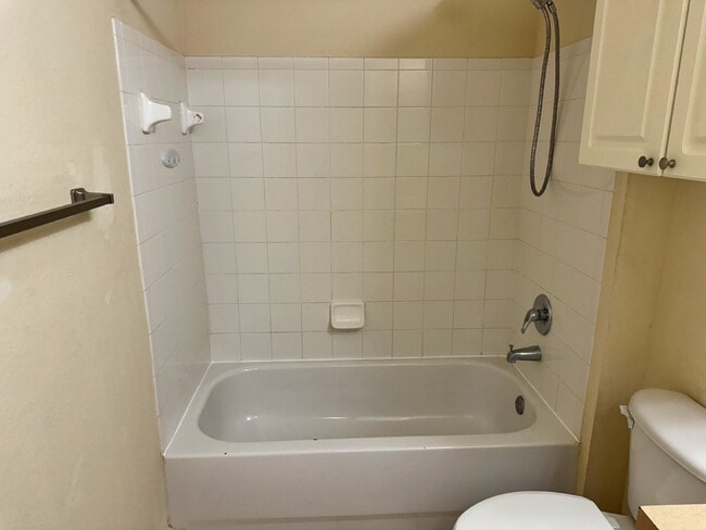 Building Photo - First floor, 3BR/2BA with garage Villa San Marco Condo