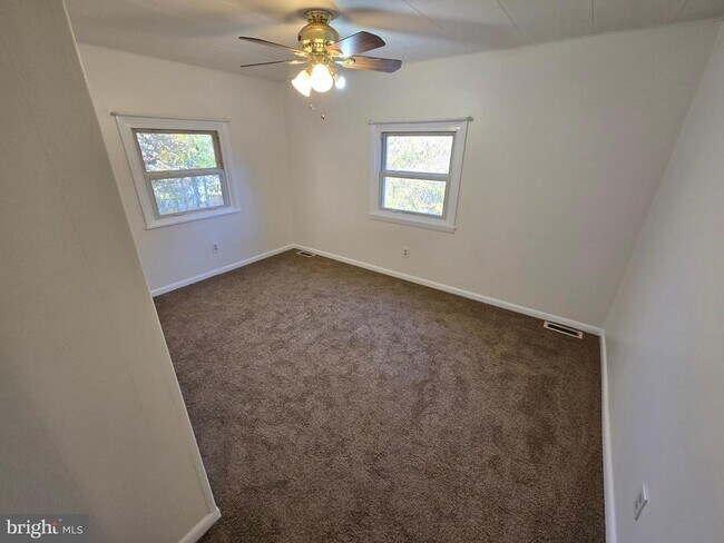 Building Photo - 1207 Deer Creek Church Rd