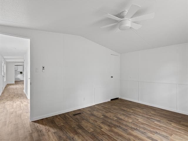 Building Photo - 146 Deerwood Ln