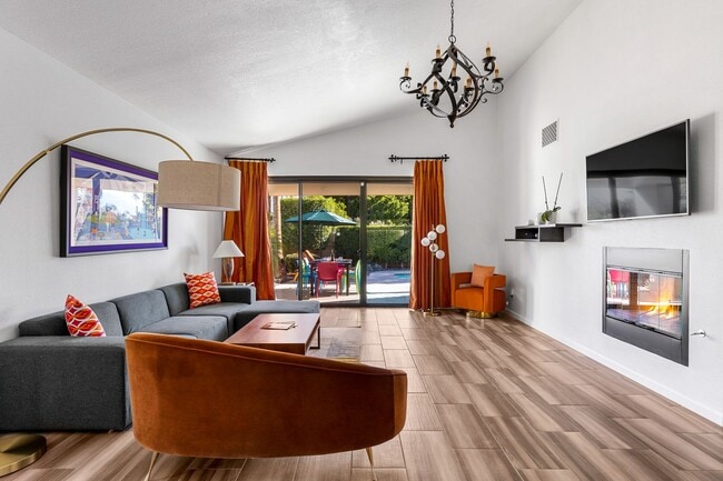 Building Photo - Stylish Palm Springs Retreat with Pool (Monthly Only - No Long Term)