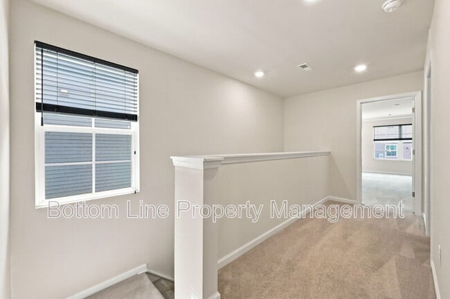 Building Photo - 6331 Andante Ave