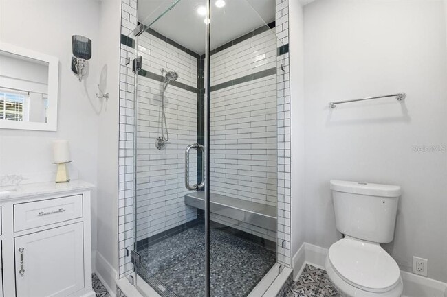 Building Photo - 1004 W Charter St