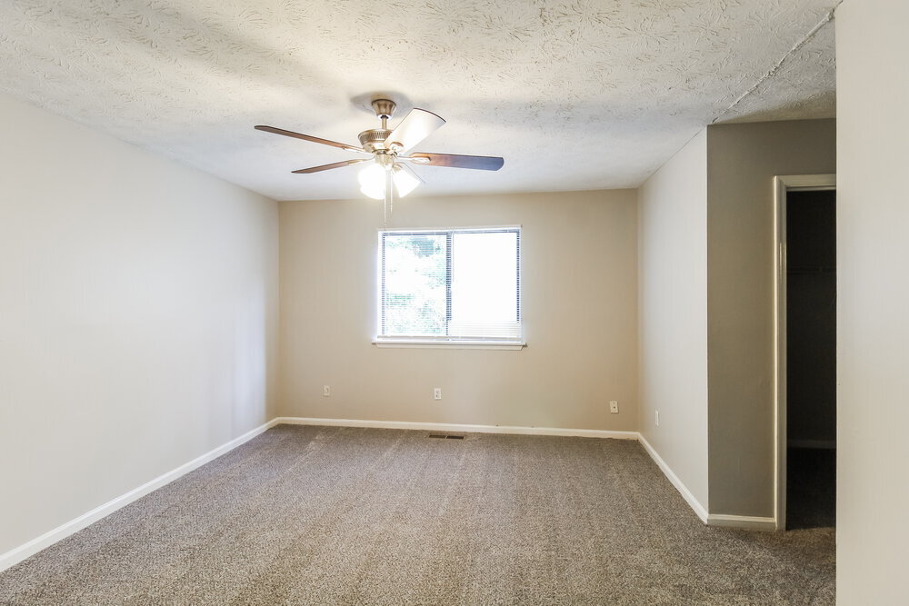 Building Photo - 5292 Kinsdale Ln