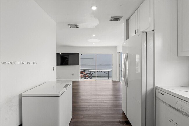 Building Photo - 13990 SW 160th Terrace