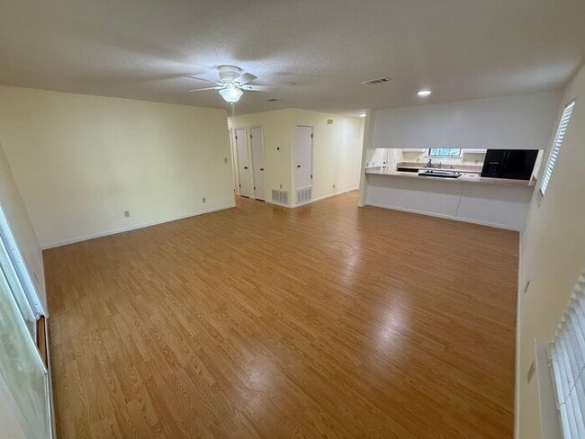 Building Photo - Gulf Breeze - Santa Rosa Shores - 3 bedroo...