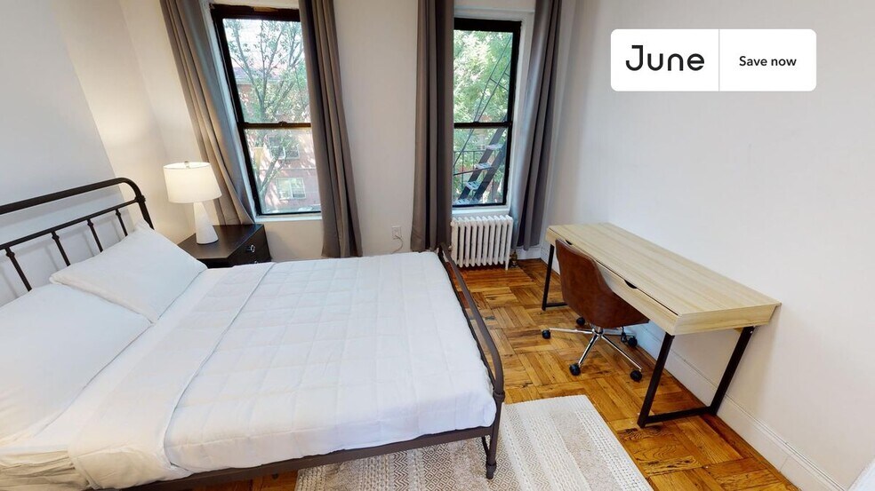 Building Photo - 715 E 5th St