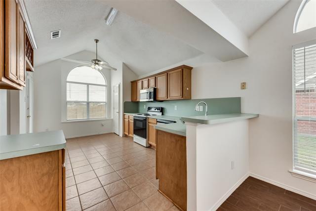 Building Photo - 8609 Holland Ave