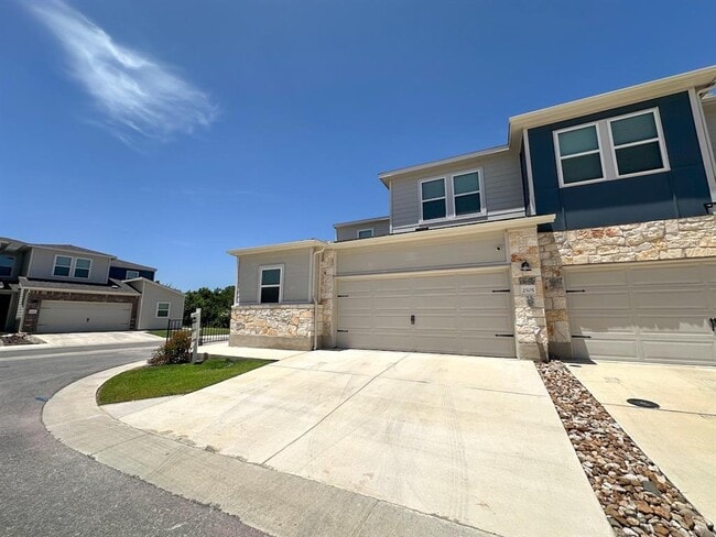 Building Photo - 1850 Settlers Glen Dr
