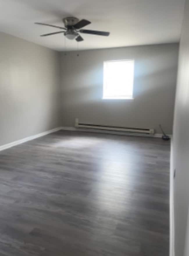 Interior Photo - 105 Lincoln Street
