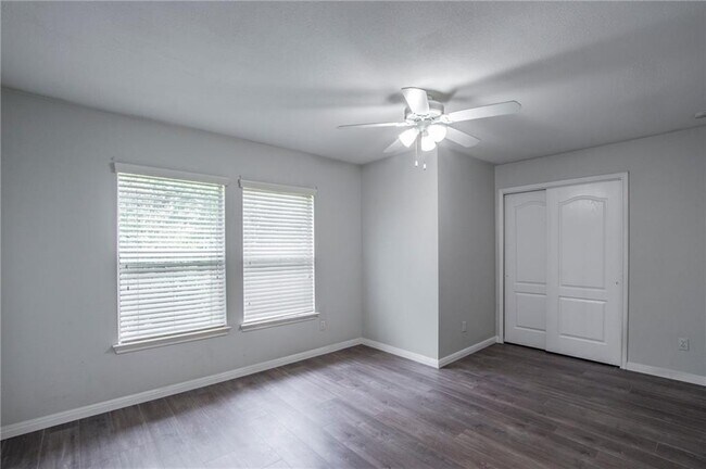 Building Photo - 17928 Narsitin Ln