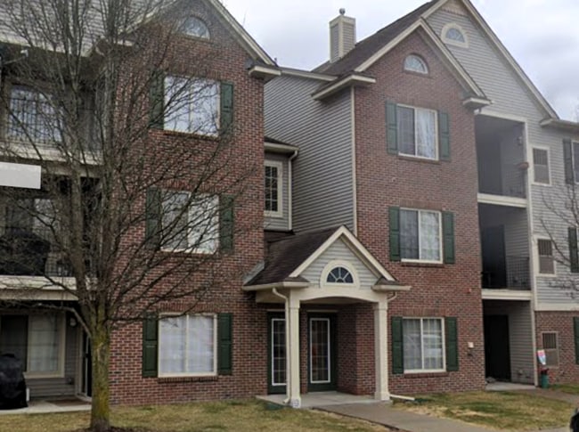 Primary Photo - Available Now! Grand Blanc Schools! Condo/...