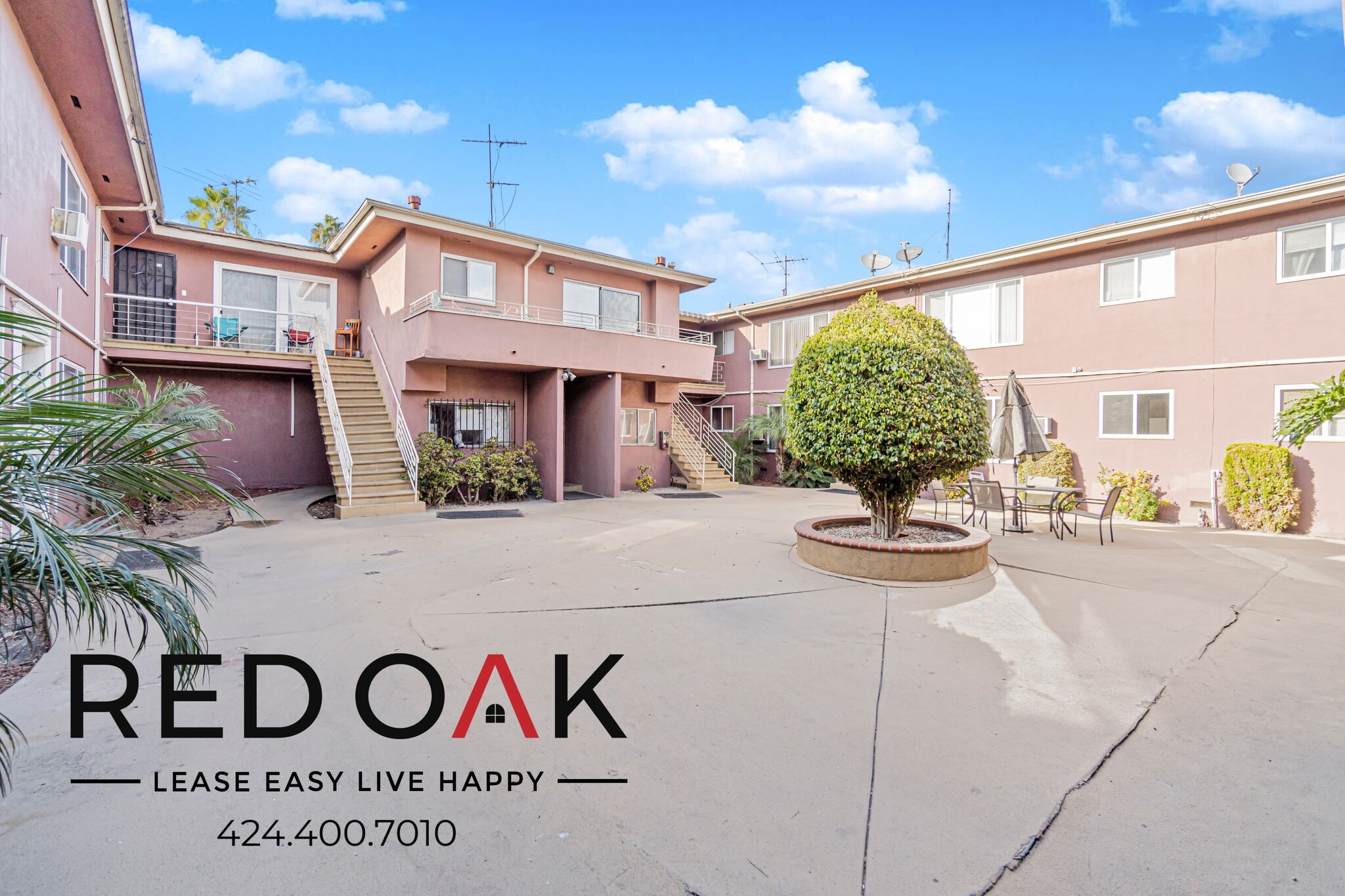 Building Photo - 3925 Roxanne Ave