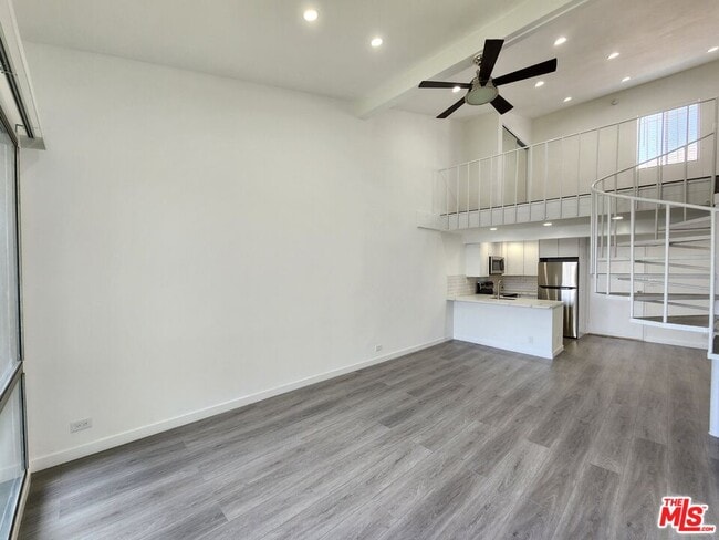 Building Photo - 1440 Veteran Ave