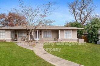 Building Photo - 815 Rittiman Rd