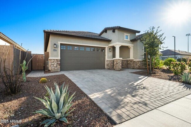 Building Photo - 18427 W Clinton St