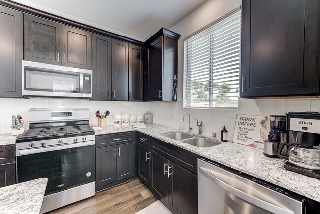 Building Photo - 338 Shady Cedar Hl Ln