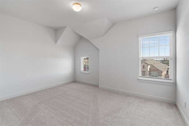 Building Photo - 508 Pinnacle View Dr