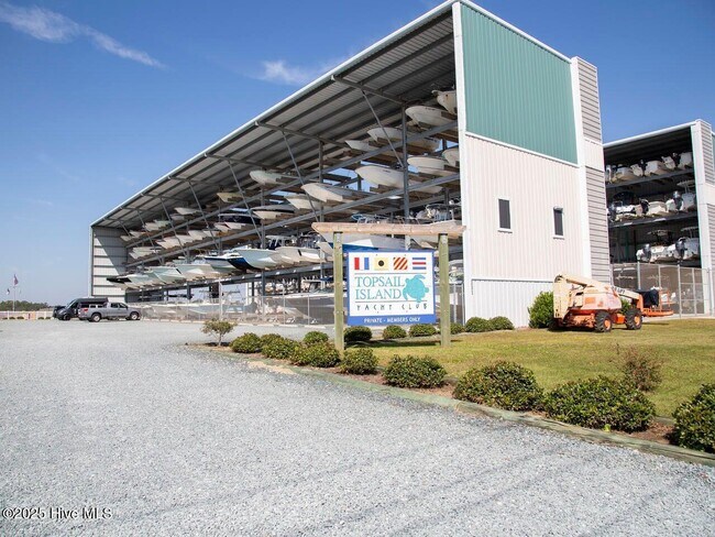 Building Photo - 117 S Grassland Rd