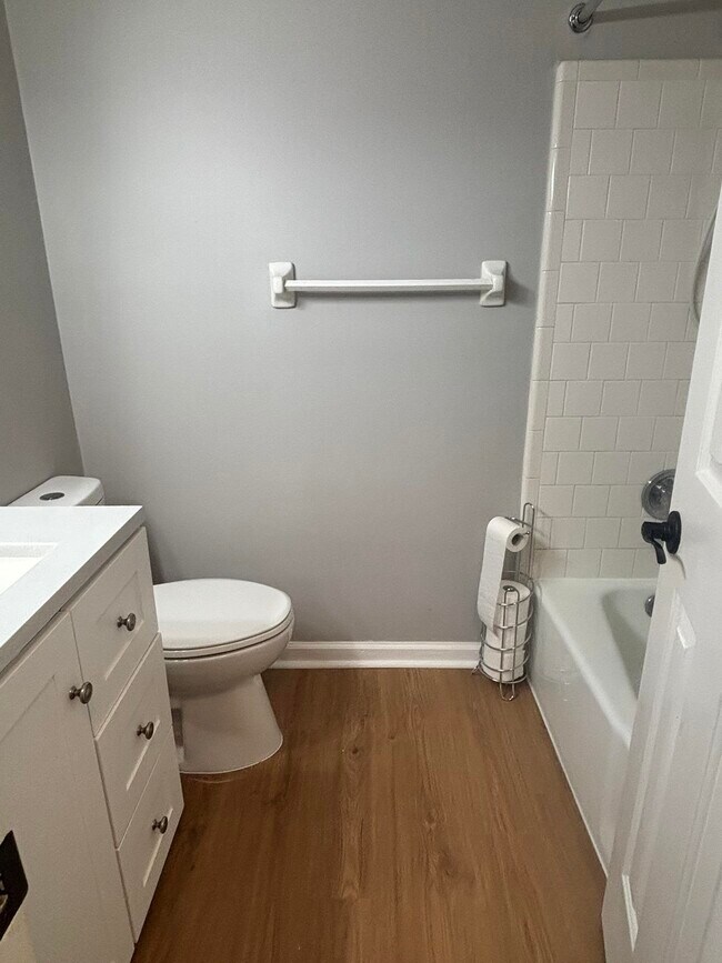 Building Photo - 3146 Oak Hammock Ct