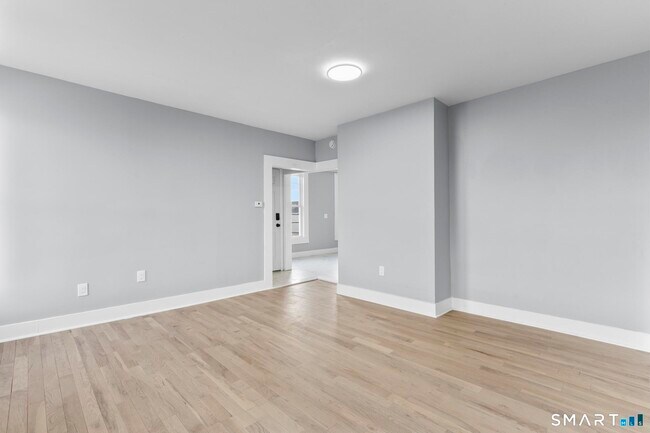 Building Photo - 302 Exchange St