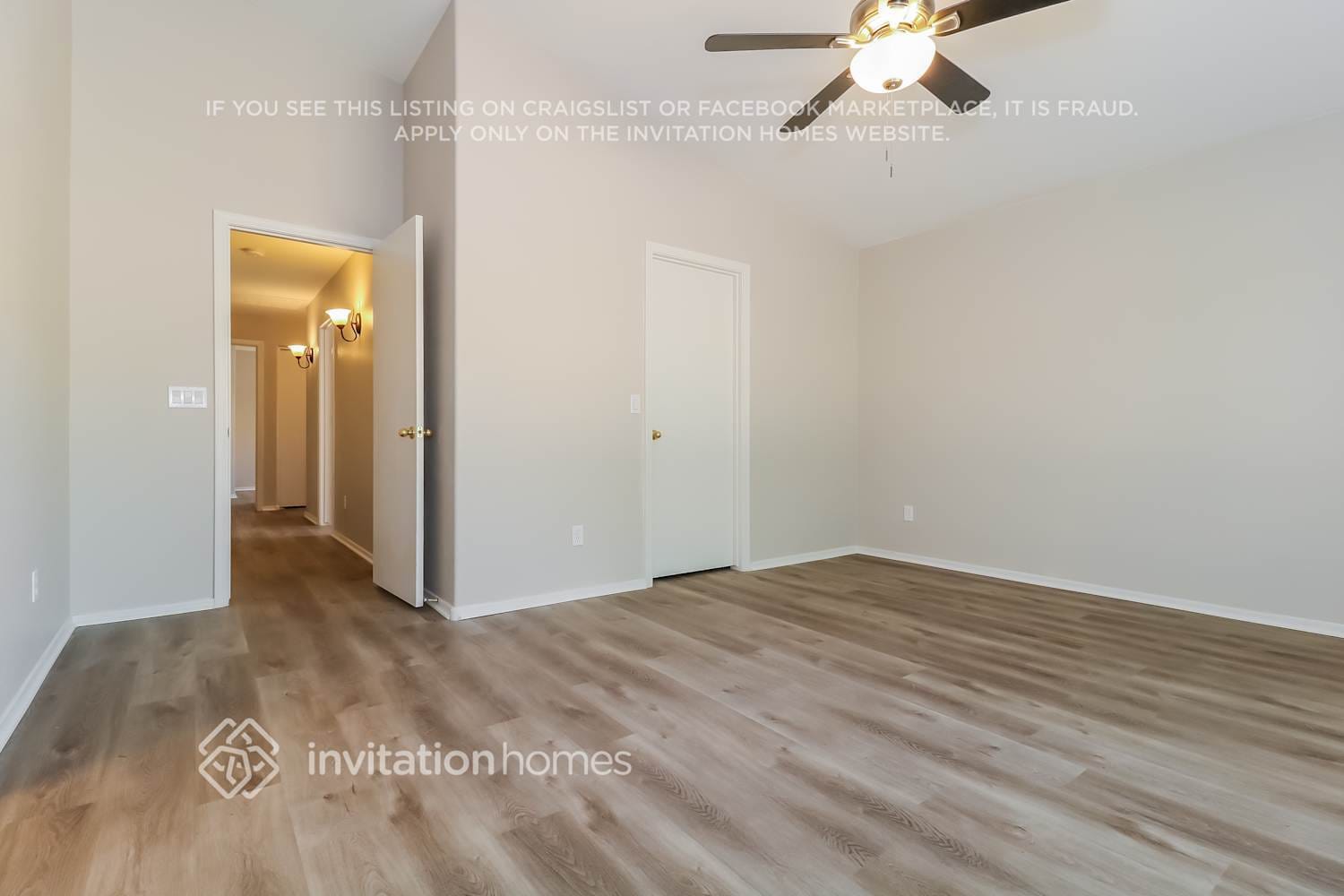 Building Photo - 14838 W Lamoille Dr