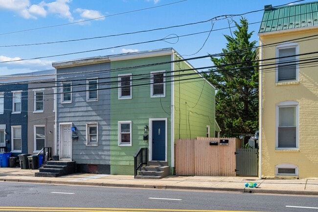 Building Photo - 138 E South St
