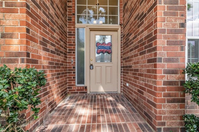 Building Photo - 30114 Thorsby Dr