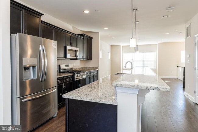 Building Photo - 3679 Duckhorn Way