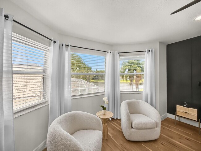 Building Photo - 6017 Newport Village Way