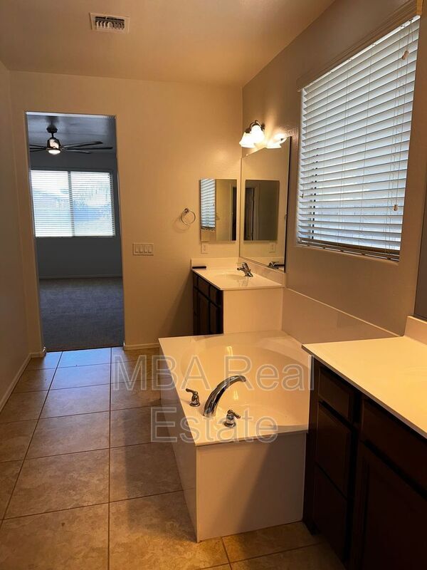 Building Photo - 2075 Angelo Way
