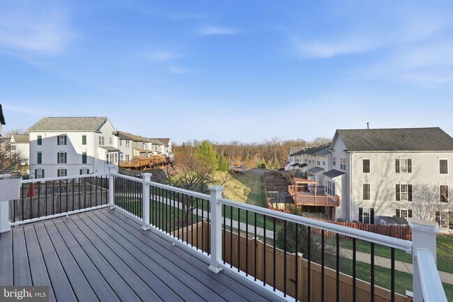 Building Photo - 554 Ellison Ct